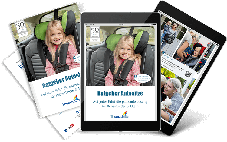 Mockup Ratgeber Autositze - Auf jeder Fahrt die passende Lösung für Reha-Kinder & Eltern, gezeigt als Broschüre und auf Tablets, Marke Thomashilfen.